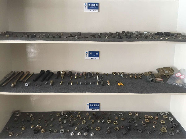 草莓视频黄网站厂房环境