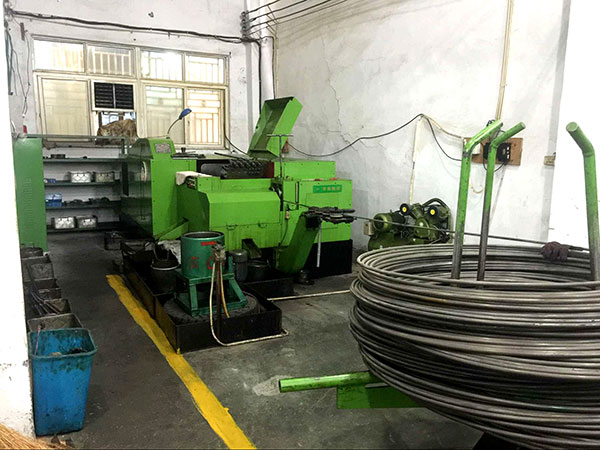 草莓视频在线观看免费视频厂房环境